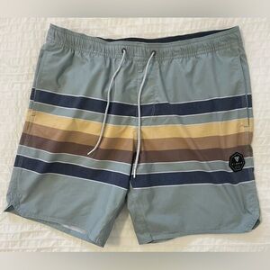 VISSLA -FIST BUMP ECOLASTIC BOARDSHORT size XL